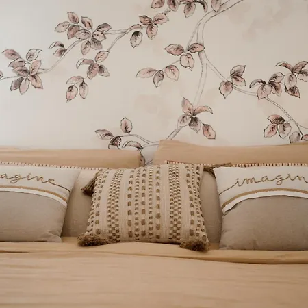 Azurea & Roomy Flat Lejlighed