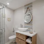 Apartamento Guesthost - Azurea & Roomy Flat *