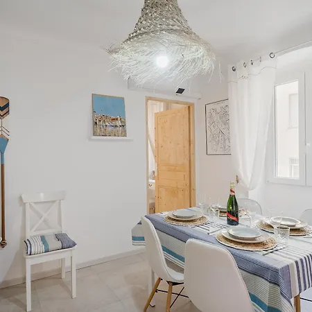 Guesthost - Azurea & Roomy Flat Sanremo