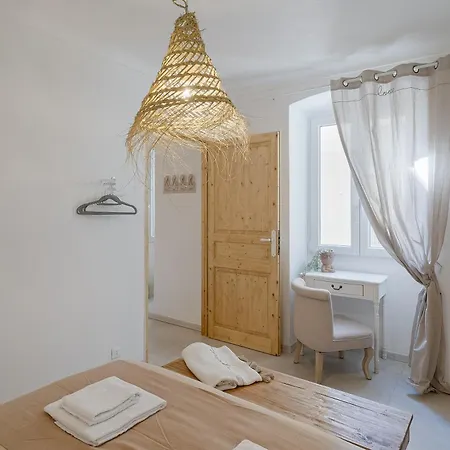 Guesthost - Azurea & Roomy Flat *