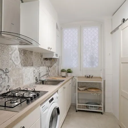 Guesthost - Azurea & Roomy Flat Apartamento San Remo