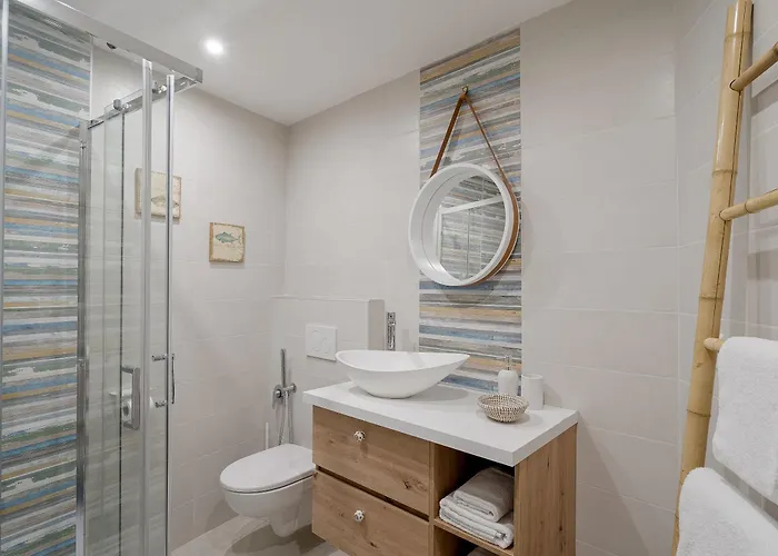Apartamento Guesthost - Azurea & Roomy Flat *