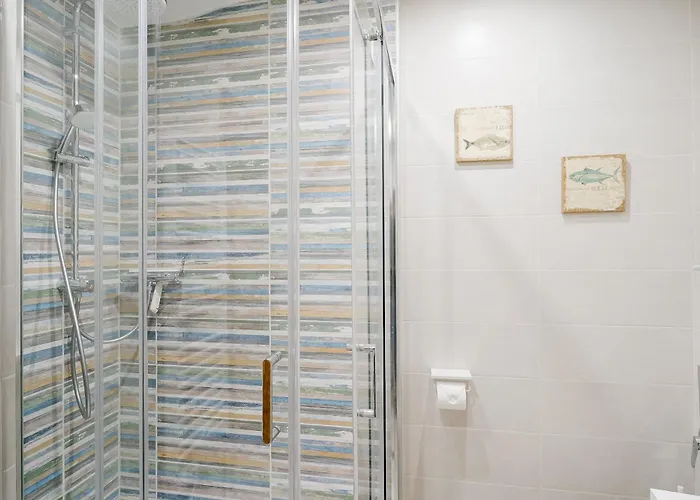 Apartamento Guesthost - Azurea & Roomy Flat Sanremo